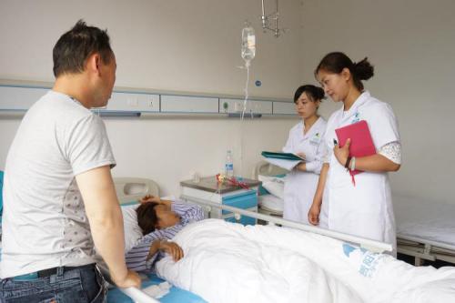 一個醫(yī)院陪護(hù)床“神奇”可以規(guī)范管理又能方便于民