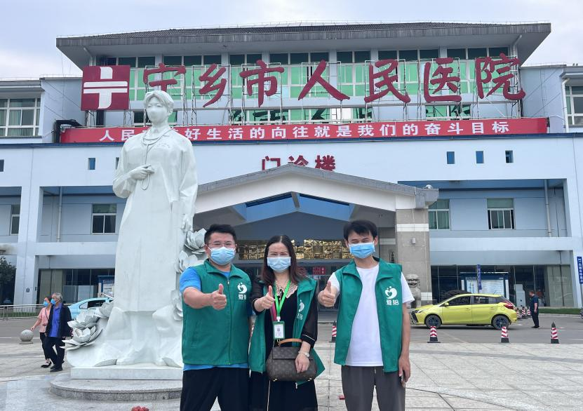 愛陪折疊陪護床椅配套服務(wù)同步供入三家醫(yī)院——產(chǎn)品硬、服務(wù)好