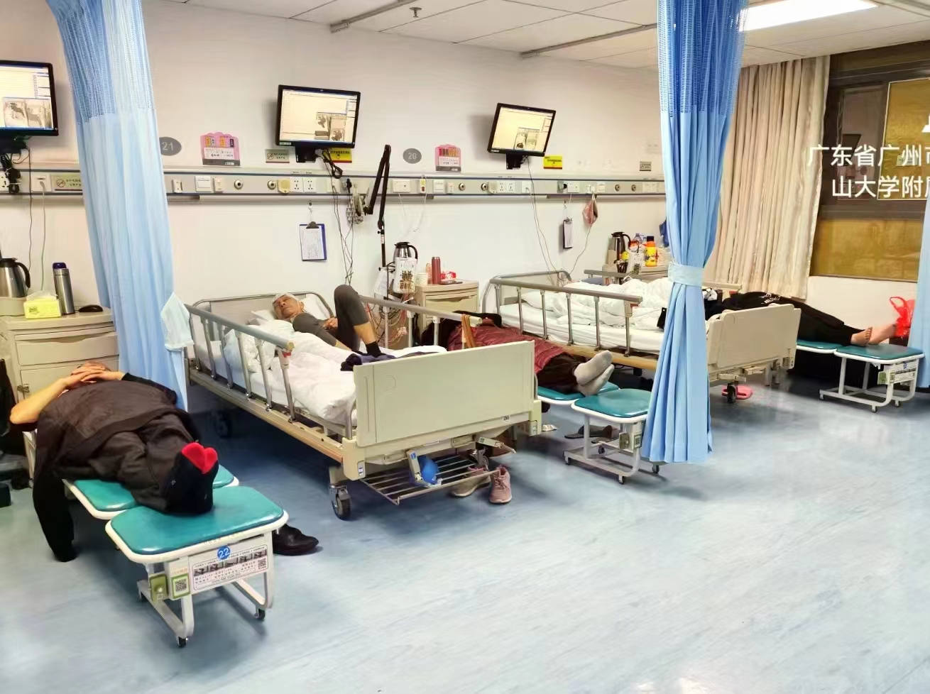 醫(yī)院共享陪護(hù)床：共享健康，愛陪你我！