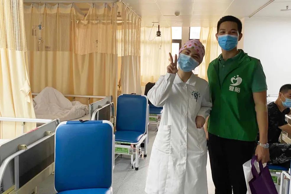 愛陪共享陪護(hù)床：以穩(wěn)定高效技術(shù)和服務(wù)引領(lǐng)共享陪護(hù)新時(shí)代！