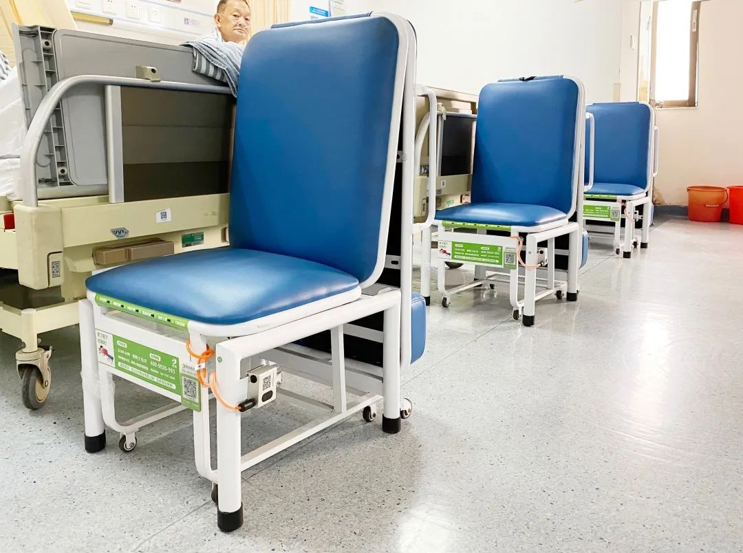 愛(ài)陪共享陪護(hù)椅：便捷、舒適、經(jīng)濟(jì)、環(huán)保的全新陪護(hù)體驗(yàn)